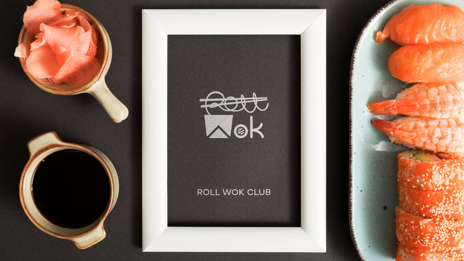 Разработка логотипа суши-бара «Roll Wok Club» в Ельне